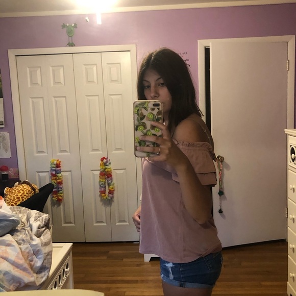 Off the shoulder top - Picture 3 of 4